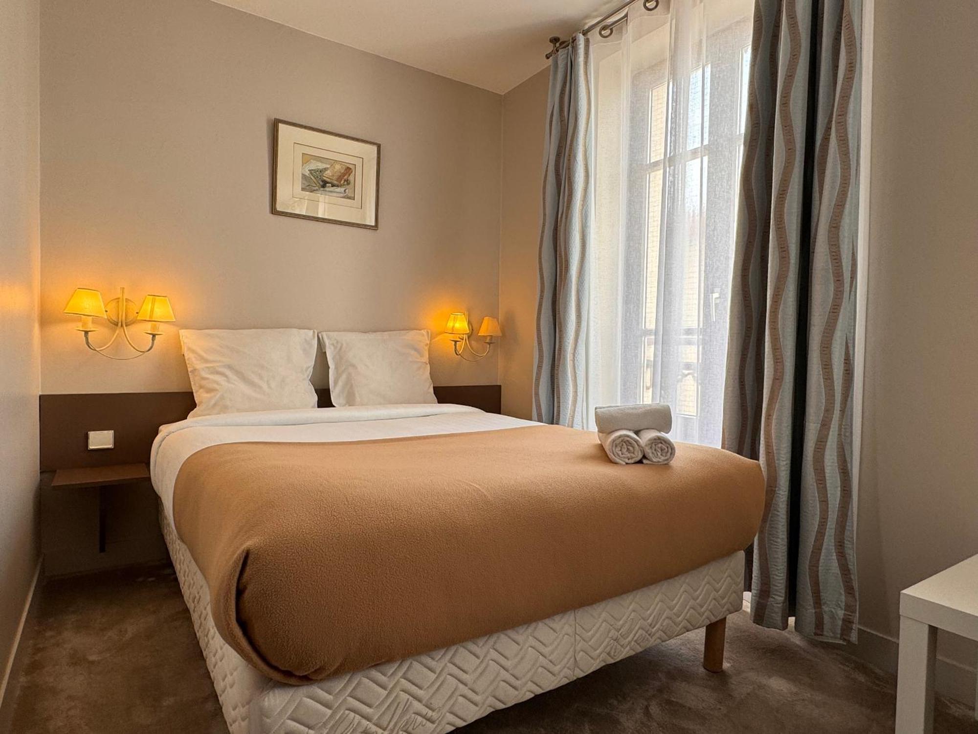 Hotel Paris Vesinet- Logis Hotel Restaurant Le Vésinet Eksteriør billede